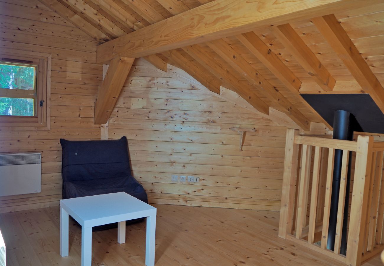 Appartement à Les Carroz d'Arâches - Appartement 4 personnes dans chalet sur les hauteurs de la station