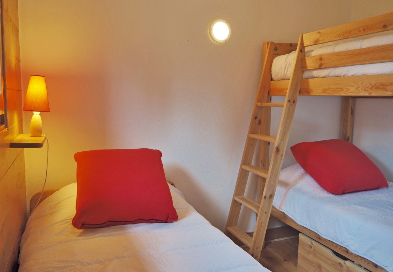 Appartement à Les Carroz d'Arâches - Appartement de vacances 3 pièces 5 personnes aux Carroz d'Arâches - ALP616