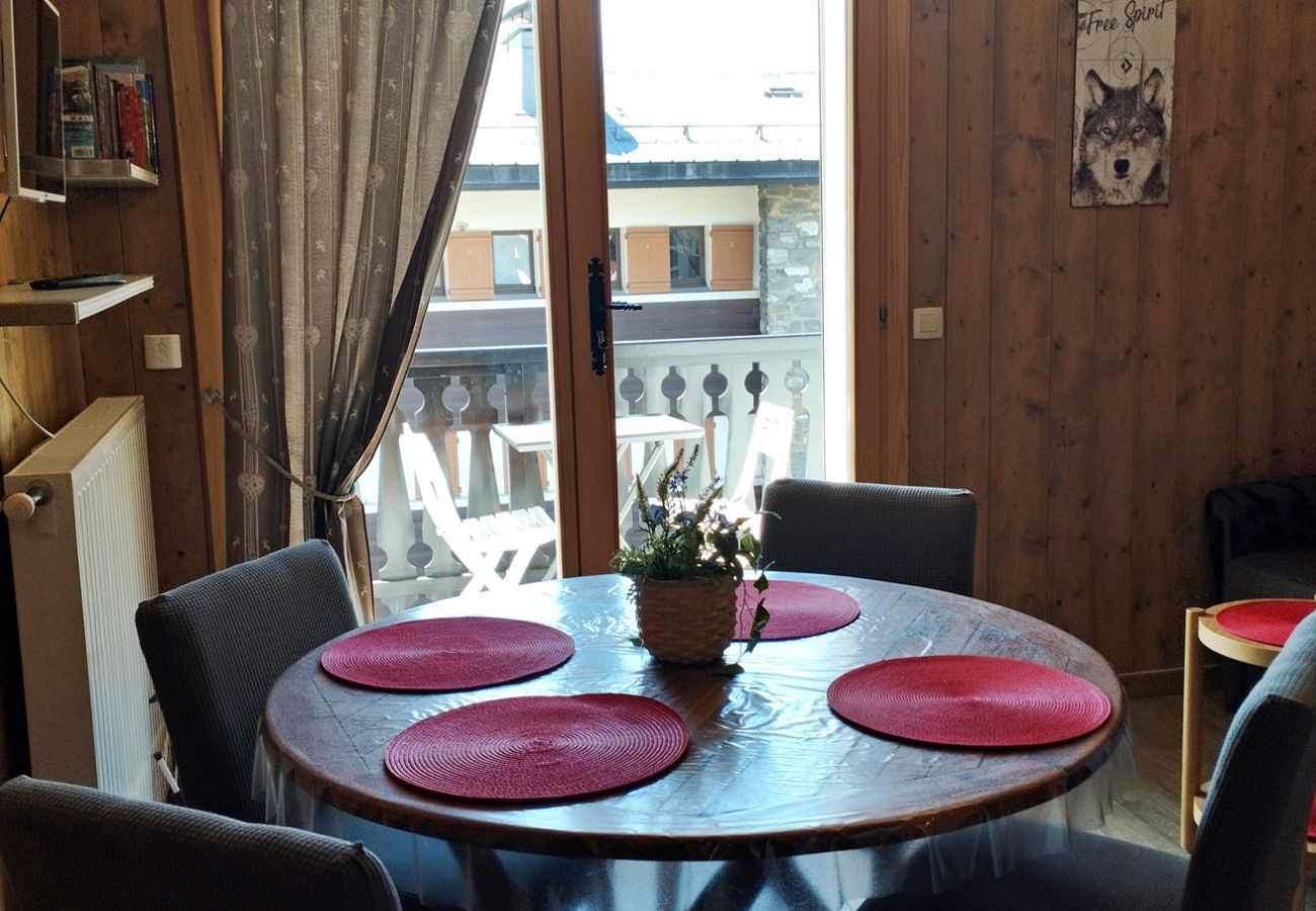 Appartement à Les Carroz d'Arâches - Plein centre appartement 2 pièces 4 personnes VAR617