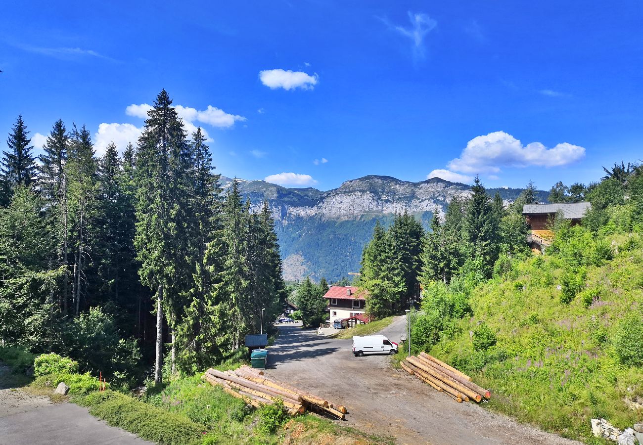 Chalet à Les Carroz d'Arâches - Chalet de vacances pour 13 personnes - DAR580