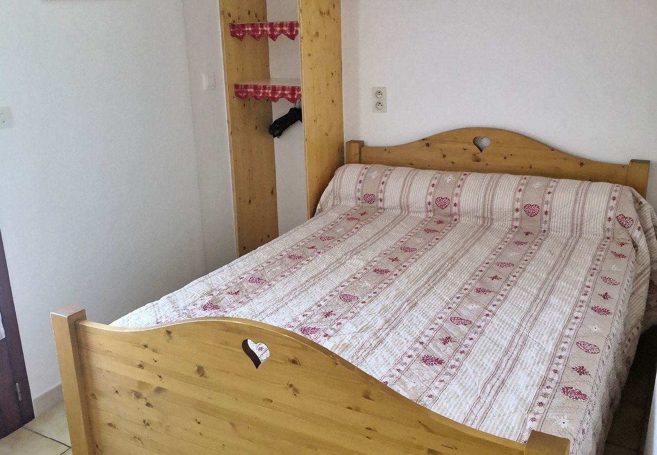 Chalet à Les Carroz d'Arâches - Chalet de vacances pour 13 personnes - DAR580