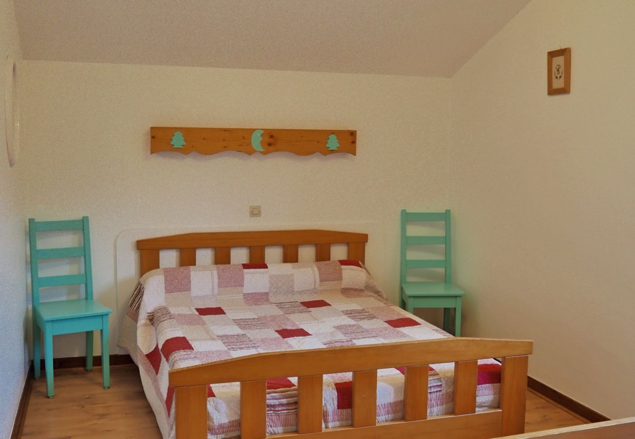 Chalet à Les Carroz d'Arâches - Chalet de vacances pour 13 personnes - DAR580
