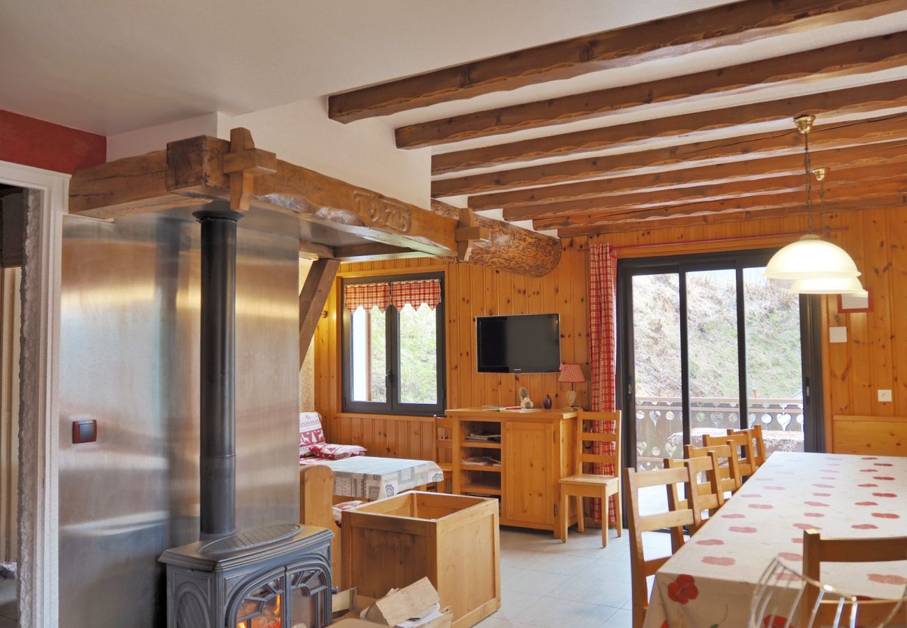 Chalet à Les Carroz d'Arâches - Chalet de vacances pour 13 personnes - DAR580