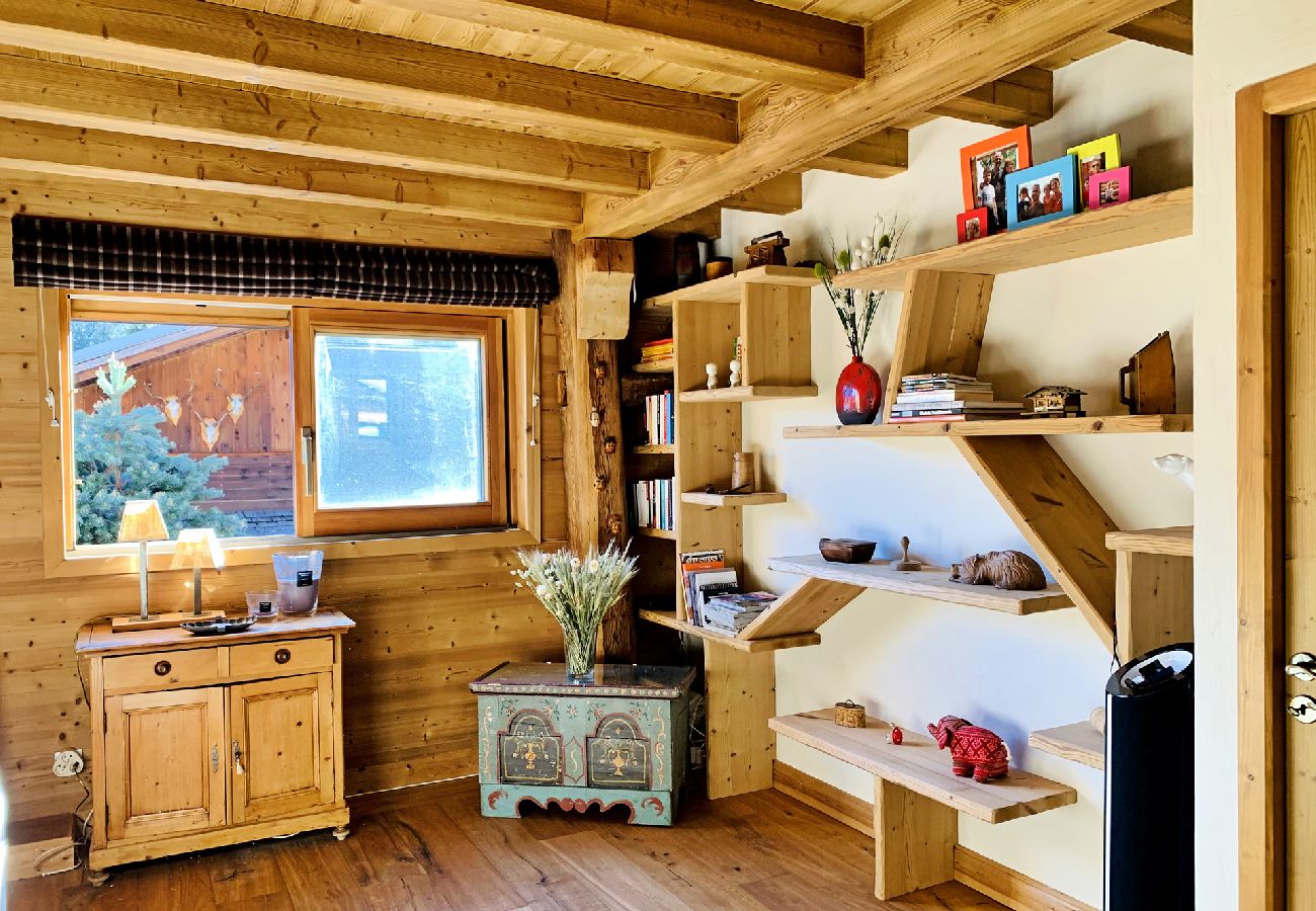 Chalet à Les Carroz d'Arâches - Magnifique chalet, 12 personnes, 6 chambres ,  3 salles d'eau,  Les Carroz  domaine skiable du Grand Massif  - NAN620