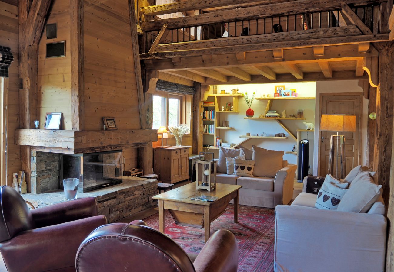 Chalet à Les Carroz d'Arâches - Magnifique chalet, 12 personnes, 6 chambres ,  3 salles d'eau,  Les Carroz  domaine skiable du Grand Massif  - NAN620