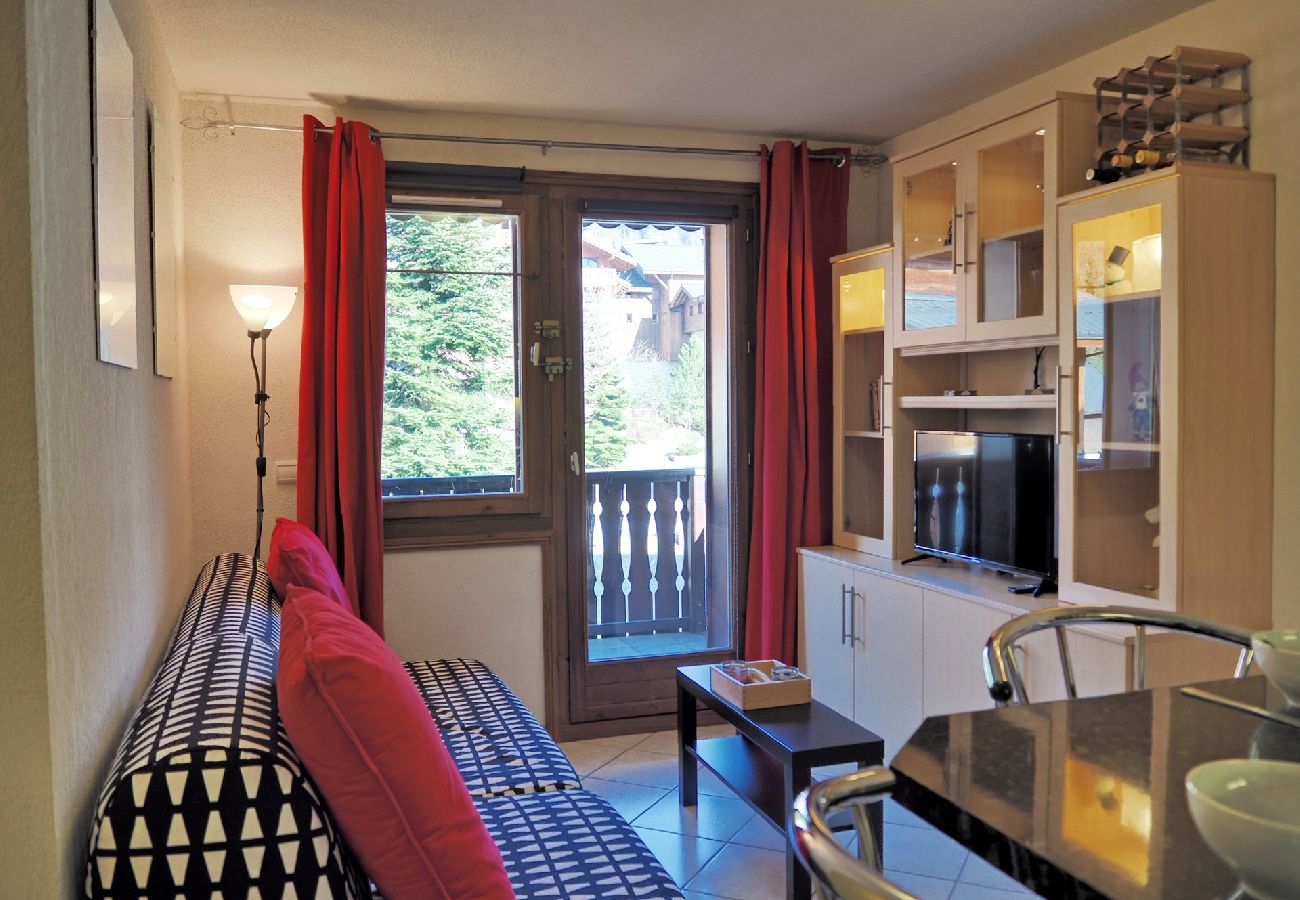 Appartement à Les Carroz d'Arâches - Appartement au ski et à la montagne, domaine du Grand Massif, proche du centre station - SAB621