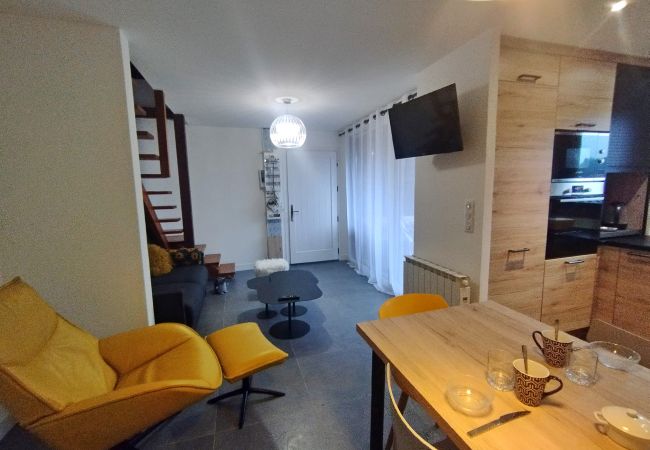 Appartement à Les Carroz d'Arâches - Appartement pour 6 personnes, proche du télécabine et des pistes (env. 200m) - CPS629