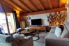 Appartement à Les Carroz d'Arâches - 5 Pièces 8pers au coeur du village, LES CHALETS D'ELINE Parking souterrain,  2 balcons -ELI645