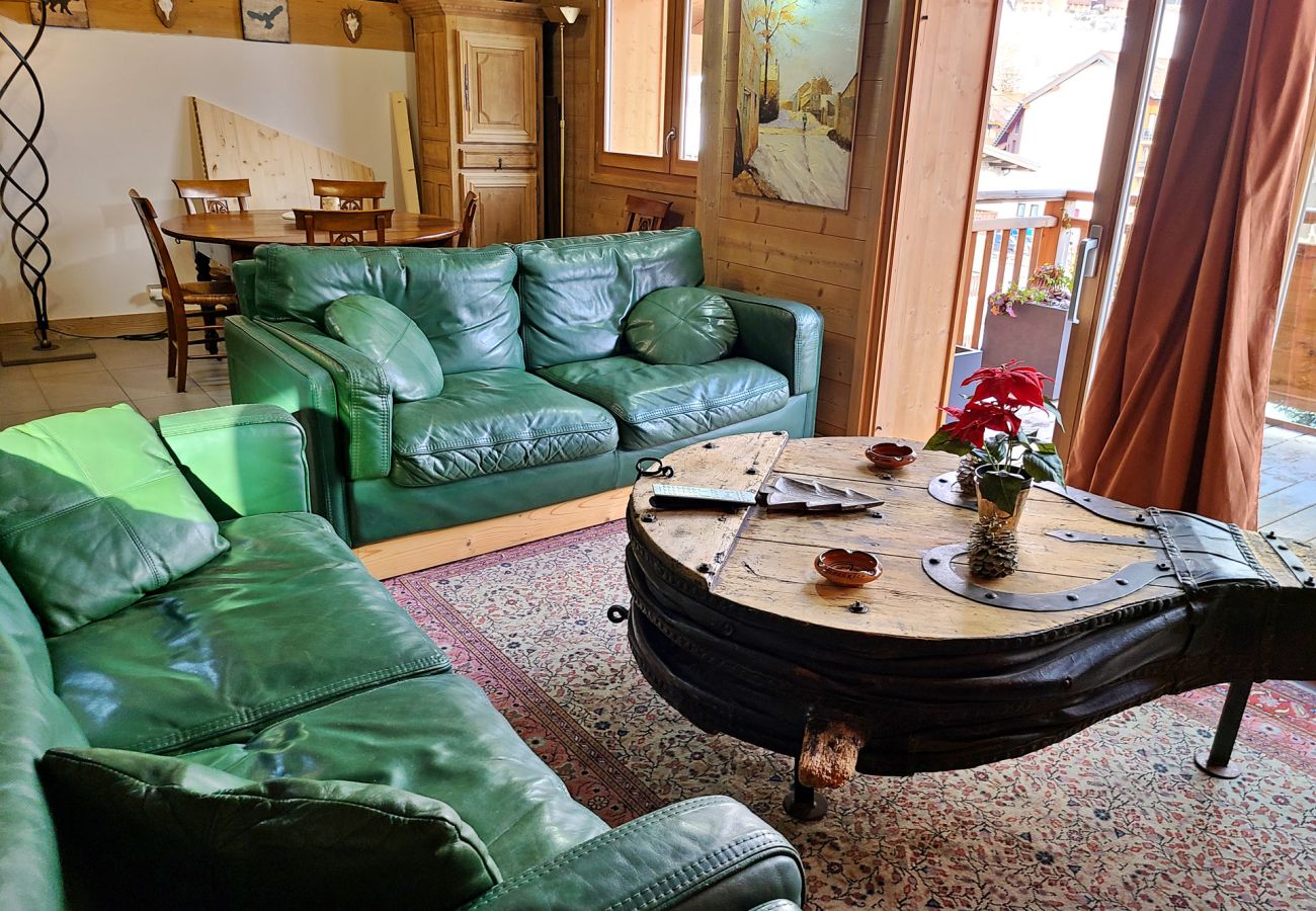 Appartement à Les Carroz d'Arâches - 4 Pièces 6 pers au coeur du village, LES CHALETS D'ELINE Parking souterrain,  1 balcons-ELI699