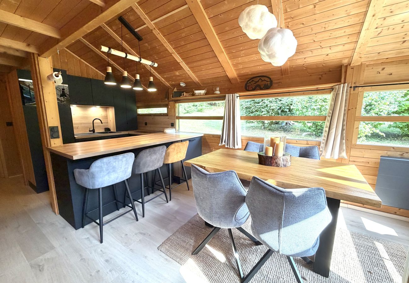 Appartement à Les Carroz d'Arâches - Chalet Norvégien 3 Pièces pour 6 pers proche du télécabine-CNO655