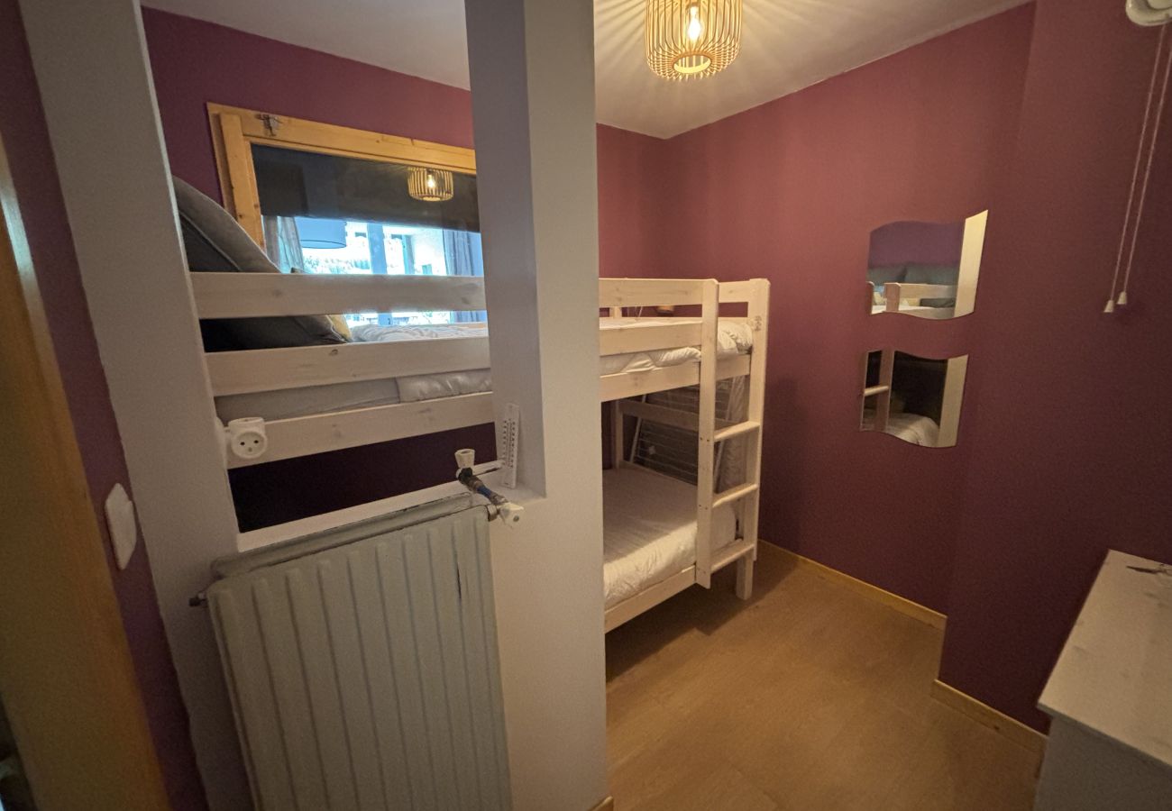 Appartement à Les Carroz d'Arâches - 3 pièces 6 personnes  proche Aquacîme et ski Bus PRB656