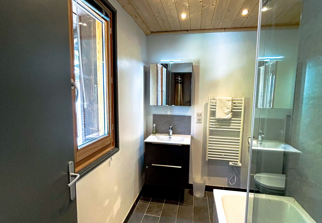 Appartement à Arâches-la-Frasse - Appartement très bon standing 4 pièces 6 personnes proche centre et télécabine VER657
