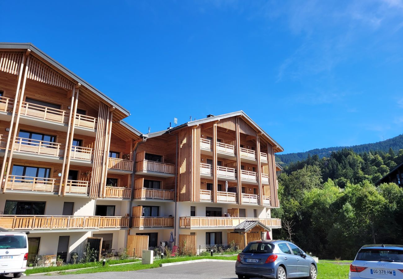 Appartement à Arâches-la-Frasse - 4 pièces 8 personnes neuf centre village proche patinoire QUA659