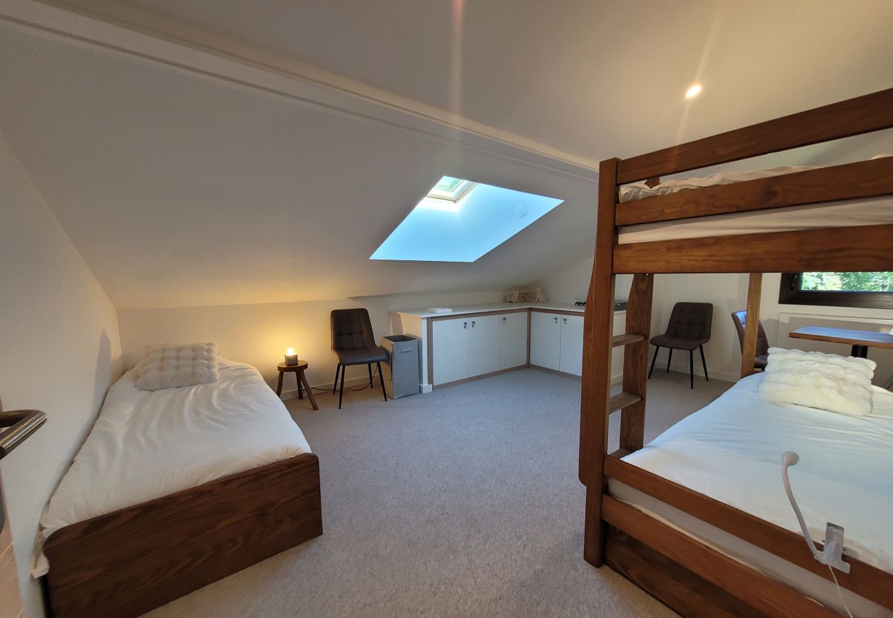 Appartement à Arâches-la-Frasse - 4 pièces 8 personnes neuf centre village proche patinoire QUA659