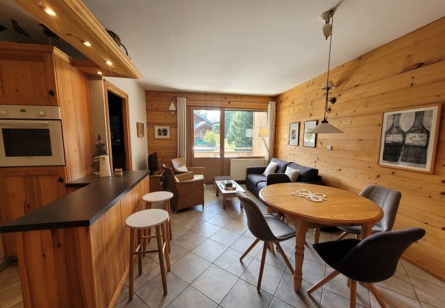 Appartement à Les Carroz d'Arâches - Appartement 2  pièces 3 personnes  Proche centre et ski bus - EBR660