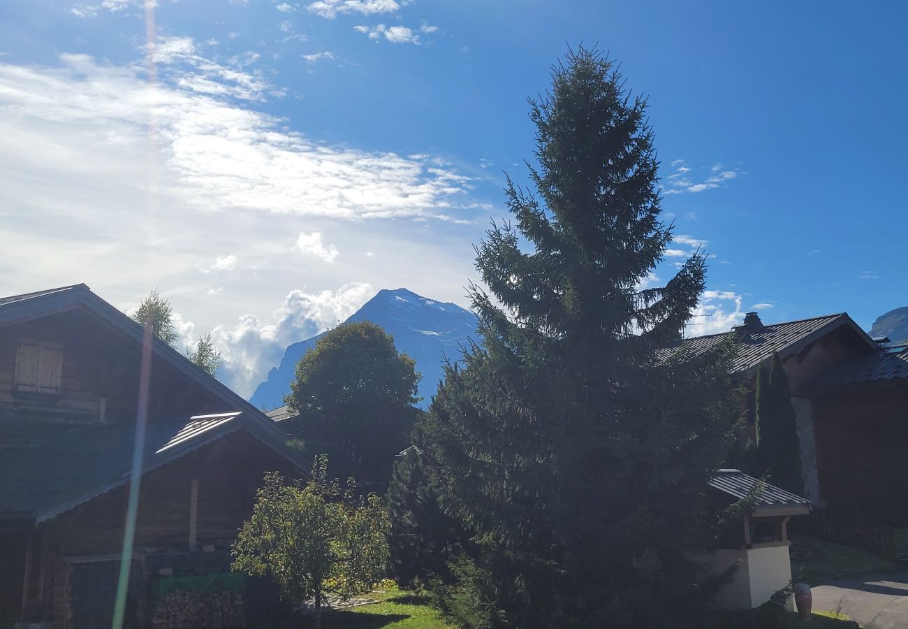 Appartement à Les Carroz d'Arâches - Appartement 2  pièces 3 personnes  Proche centre et ski bus - EBR660