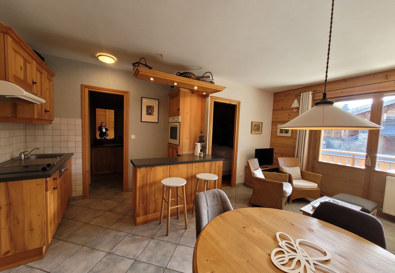 Appartement à Les Carroz d'Arâches - Appartement 2  pièces 3 personnes  Proche centre et ski bus - EBR660