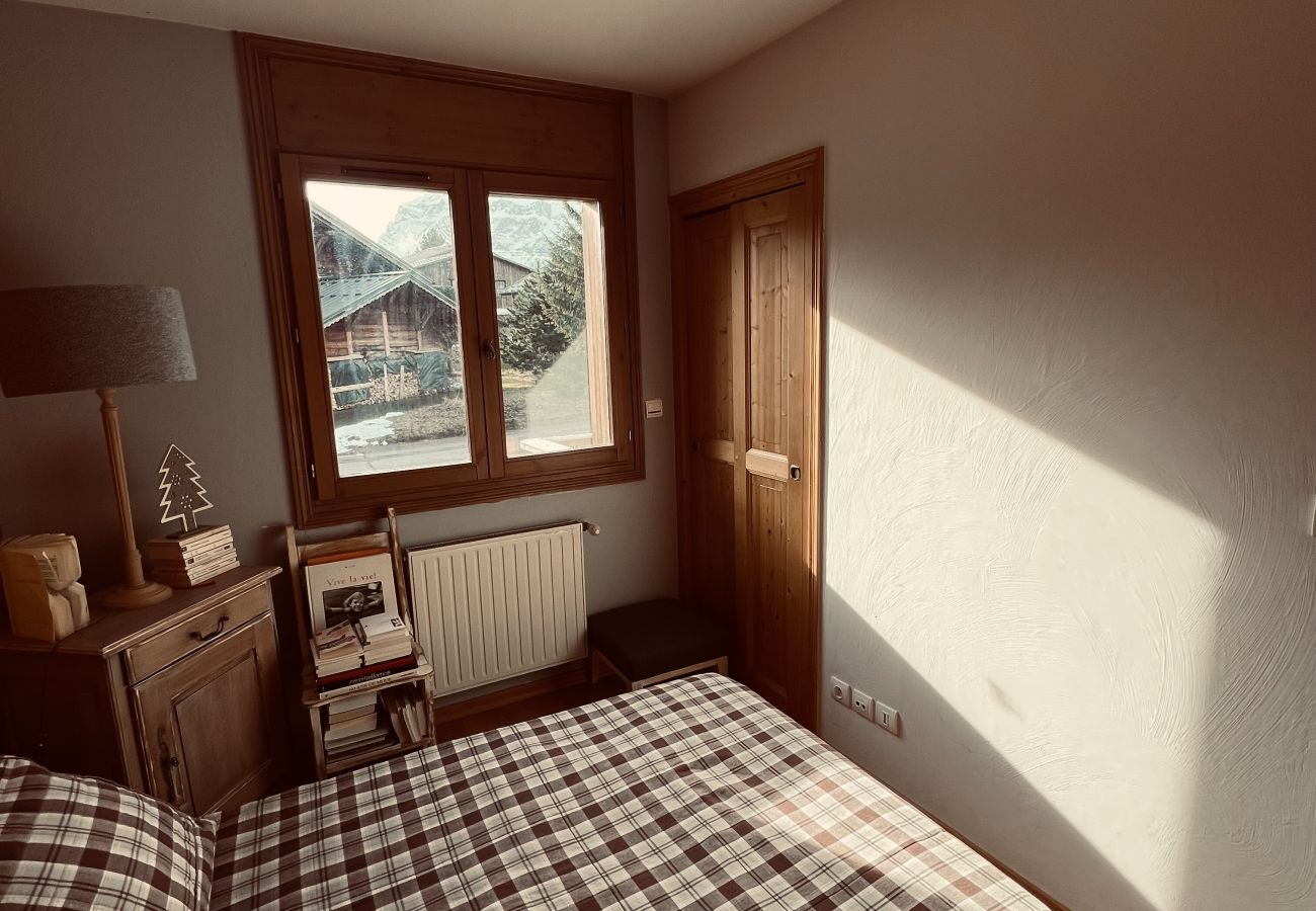 Appartement à Les Carroz d'Arâches - Appartement 2  pièces 3 personnes  Proche centre et ski bus - EBR660