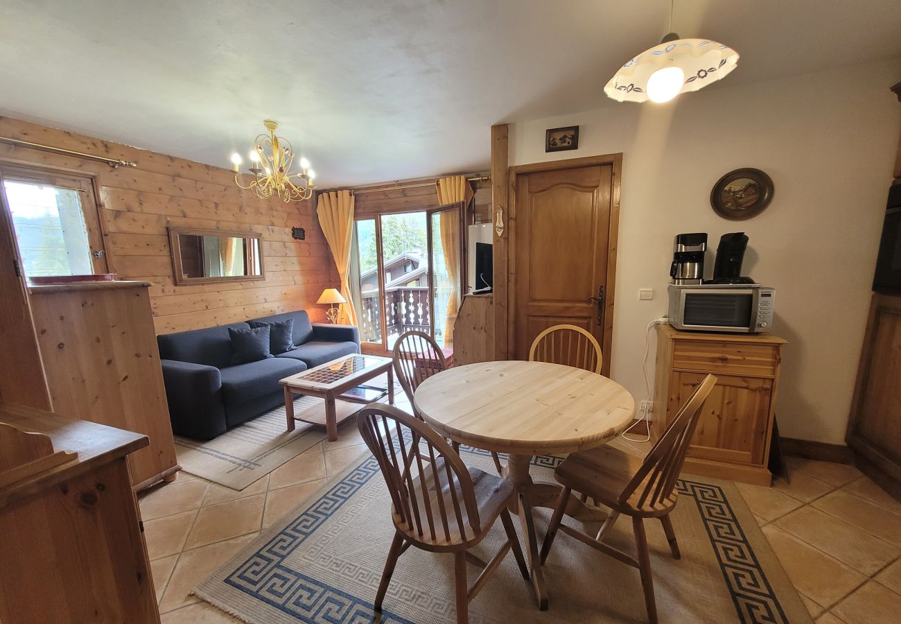 Appartement à Les Carroz d'Arâches - Appartement 3 pièces 4 à 6 personnes proche piscine, skibus -ALP662