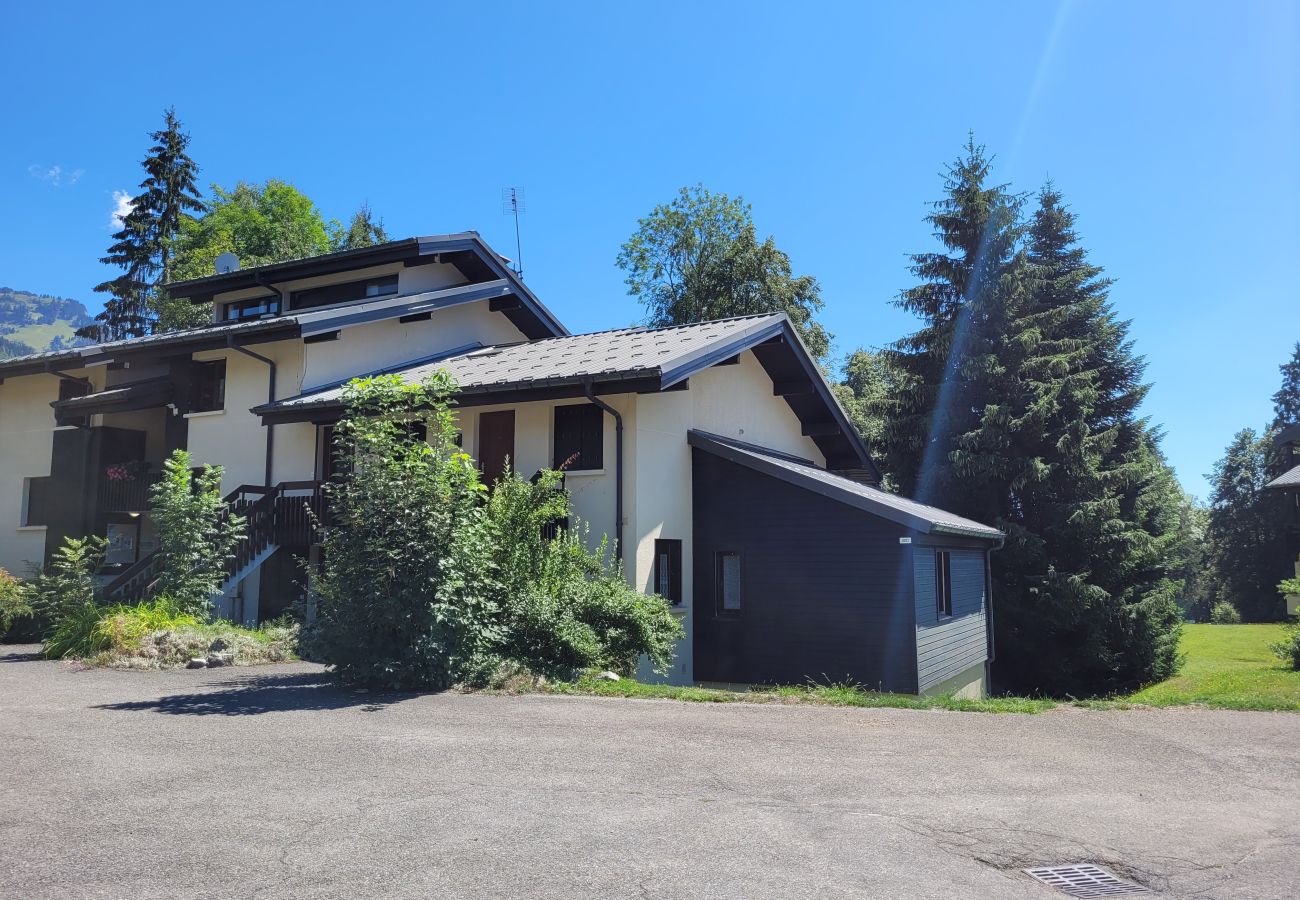 Appartement à Arâches-la-Frasse - Appartement 3 pièces 4 à 5 personnes proche piscine, skibus -PRB663