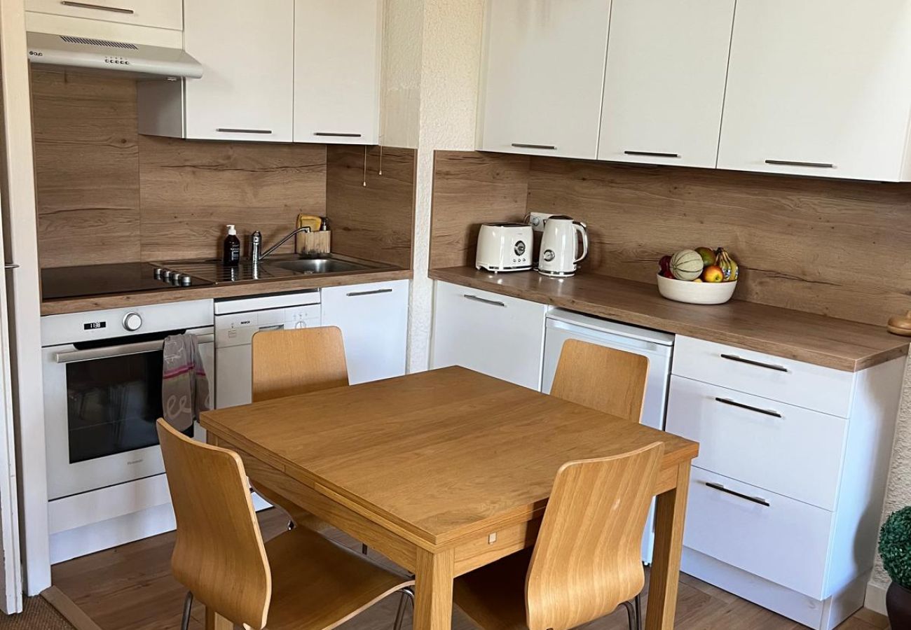 Appartement à Arâches-la-Frasse - Appartement 3 pièces 4 à 5 personnes proche piscine, skibus -PRB663